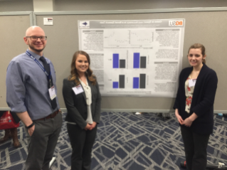 Megan Vine, Anna Gravelin和Dr. Whitfield在2018年OSHLA大会上的演讲